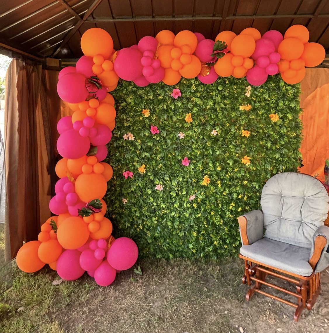 custom balloon arches near me